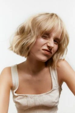 Maria Nila Texture Spray 250ml 7 Maria Nila Texture Spray 250ml -L'Oreal Verkoop img texture spray 01 2023 09 25