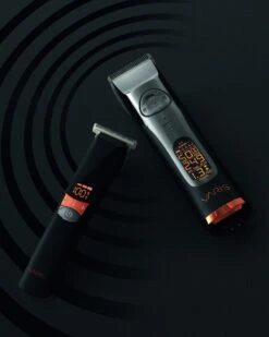 Goldwell Varis Trimmer VT40 + KMS HairStay Molding Pomade 4 Goldwell Varis Trimmer VT40 + KMS HairStay Molding Pomade -L'Oreal Verkoop varis trimmer