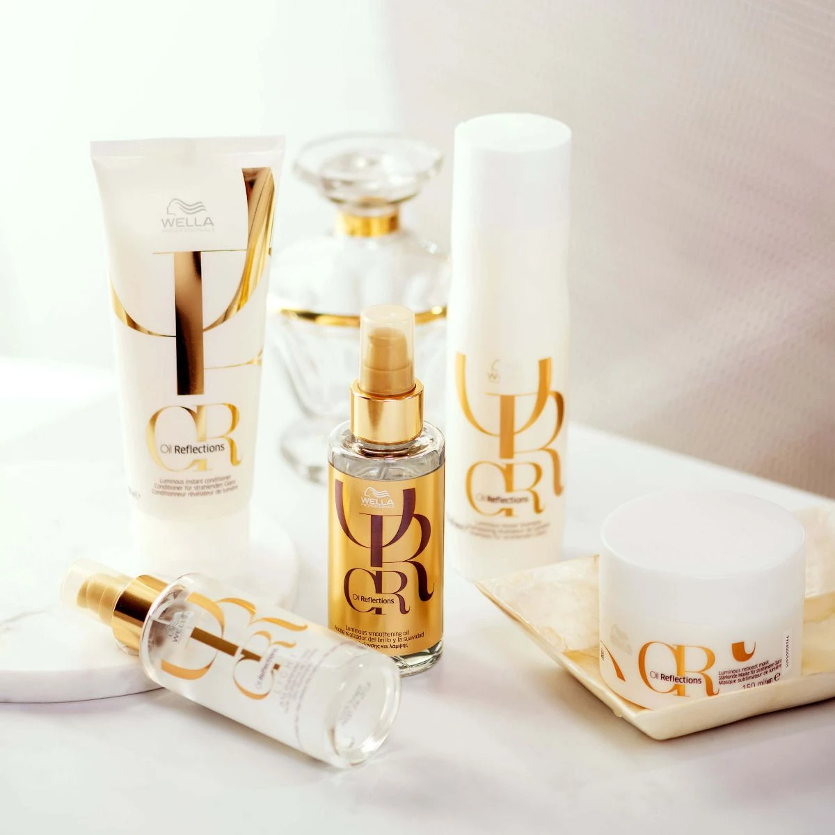 Wella Oil Reflections Luminous Reboost Mask 150ml 2 Wella Oil Reflections Luminous Reboost Mask 150ml - Afbeelding 2